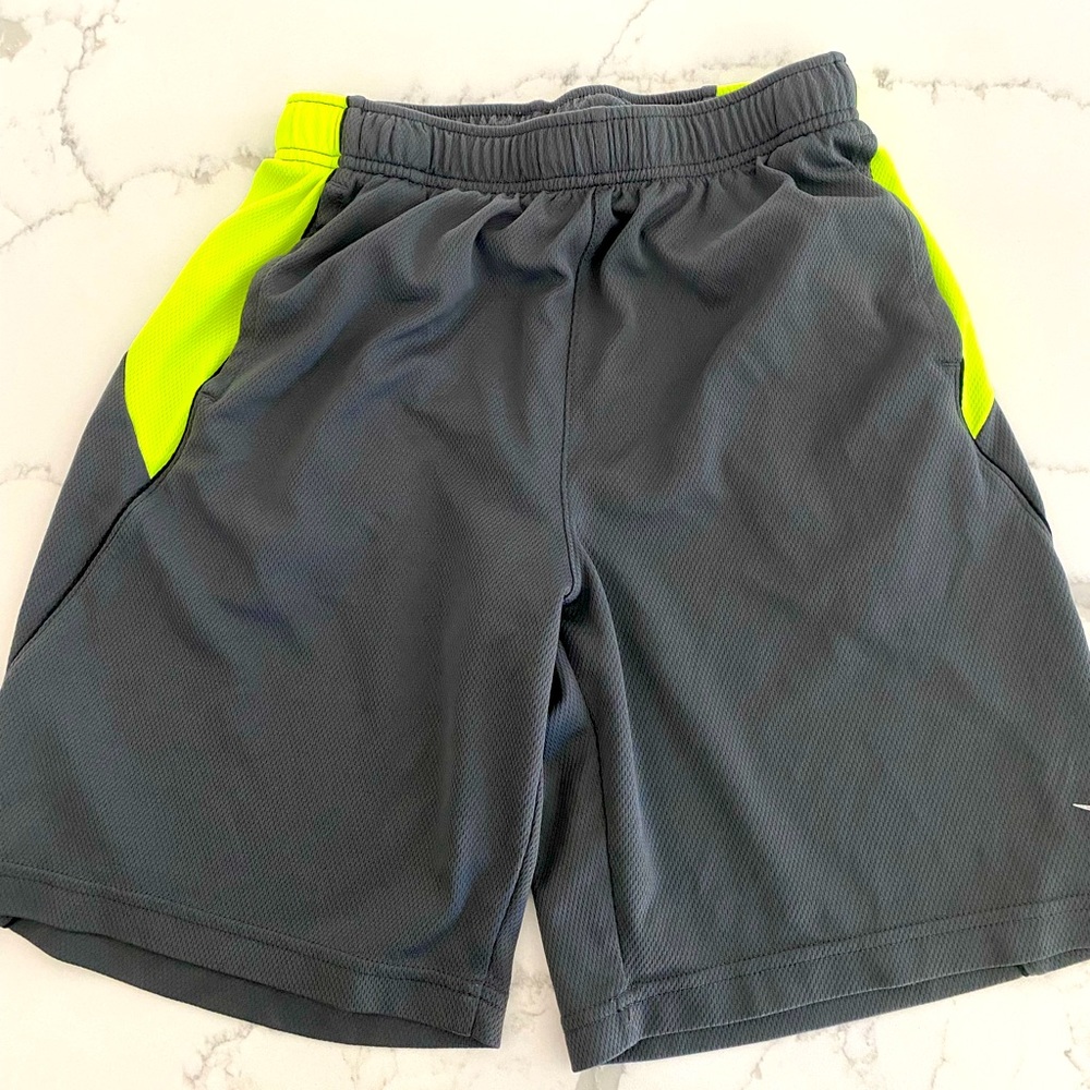 Old Navy Active Youth Pull On Shorts XL (14/16)